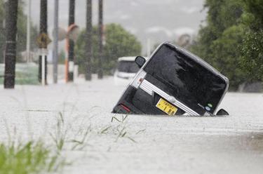 日本福冈受强降雨影响